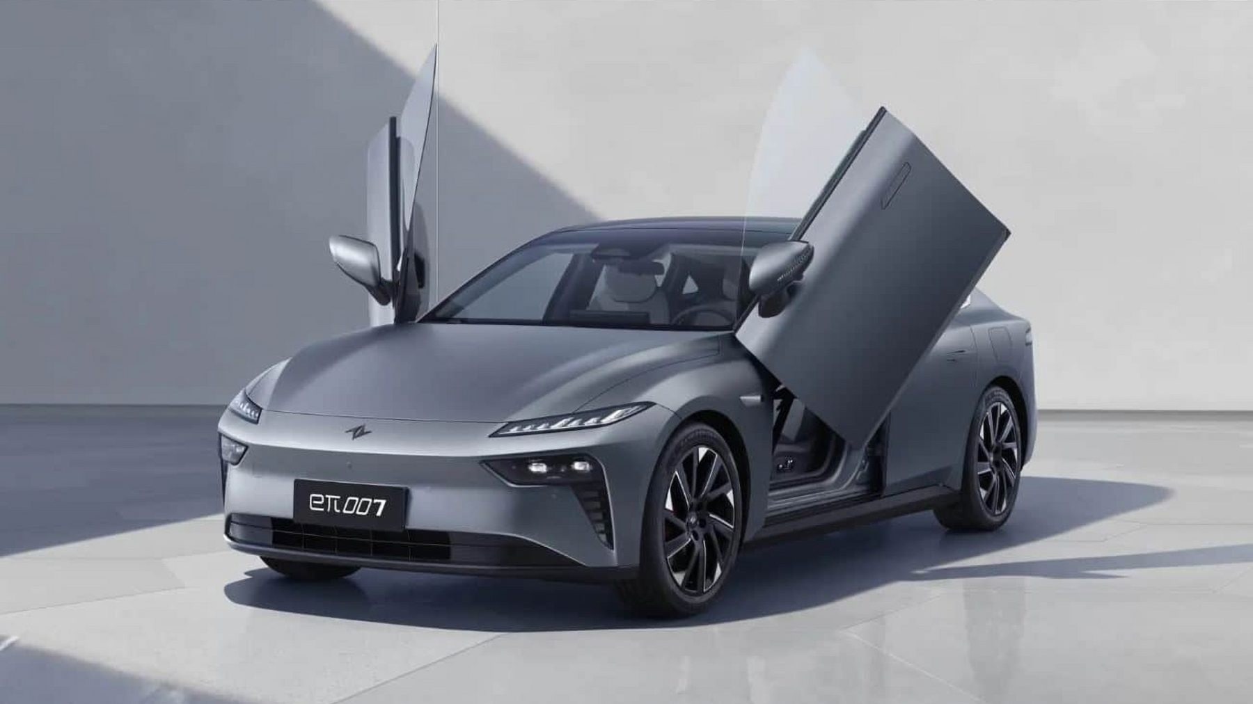 Dongfeng eπ 007 | Zdroj: Dongfeng