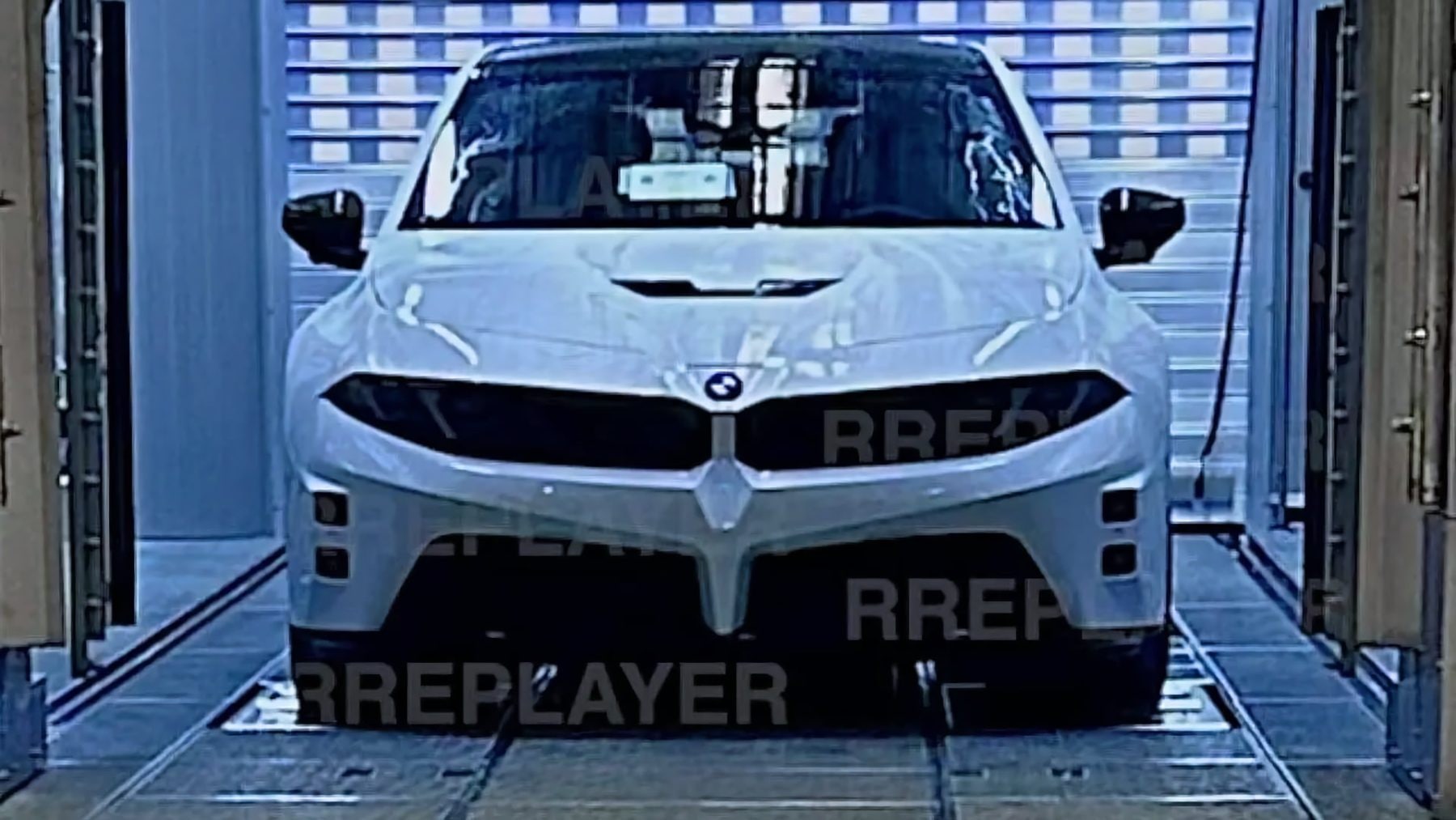 Uniklá fotografie BMW iM3 | Zdroj: RReplayer / Bimmer Post