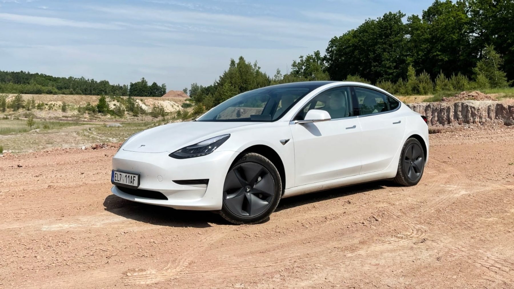 Tesla Model 3 | Zdroj: Roman Macháč