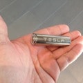 Jak to, že Tesla dosáhne výkonu 310 kW z &#8222;tužkové&#8220; baterie?