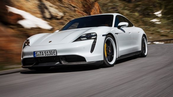 Porsche Taycan může vzplanout. Automobilka vozy svolává na opravu