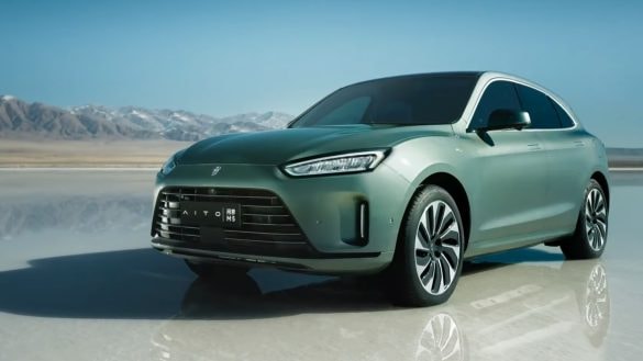 Konec plug-in hybridů s kratším dojezdem? Čína zavádí přísnější pravidla