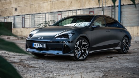 Jaké jsou nejlepší elektromobily na dlouhé cesty? ADAC otestoval přes 80 modelů