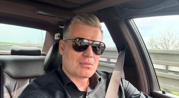 Nejen, že jel rychle, ale ani neměl dálniční známku. Turek je dále vyšetřován