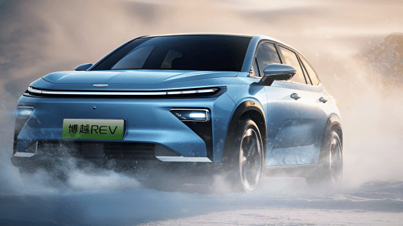 Tohle auto na elektřinu ujede přes 1 500 km. Pod kapotou má i spalovací motor