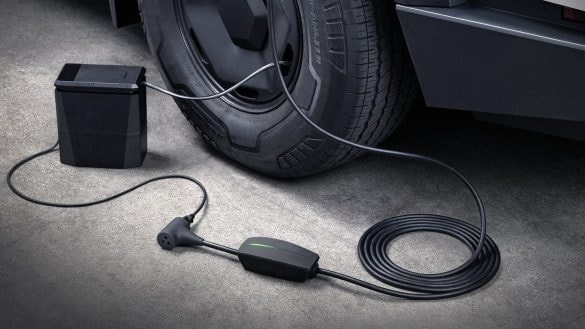 Tesla spouští funkci V2L. Nečekaně ji však nedostanou ani některé nové vozy