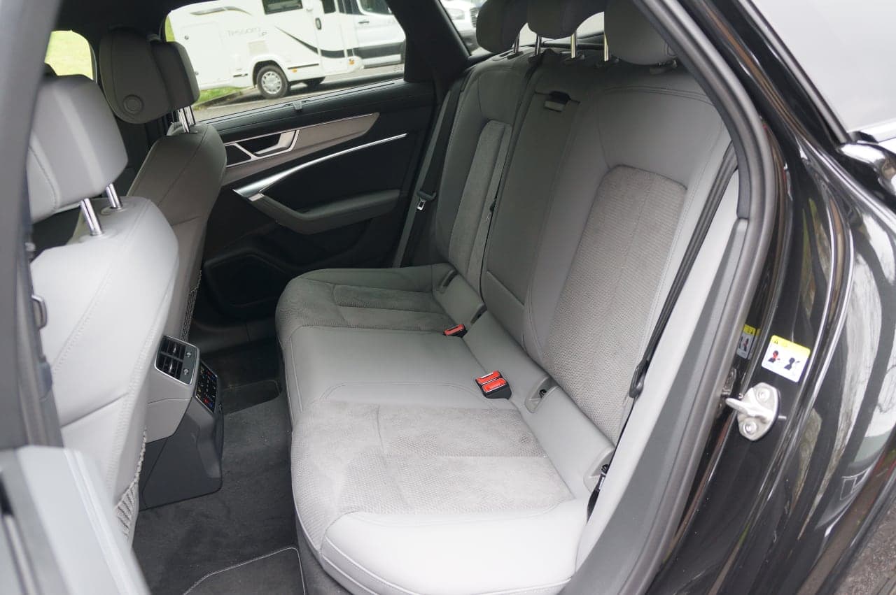 Audi A6 Avant TFSI e Quattro, zadní sedačky, test