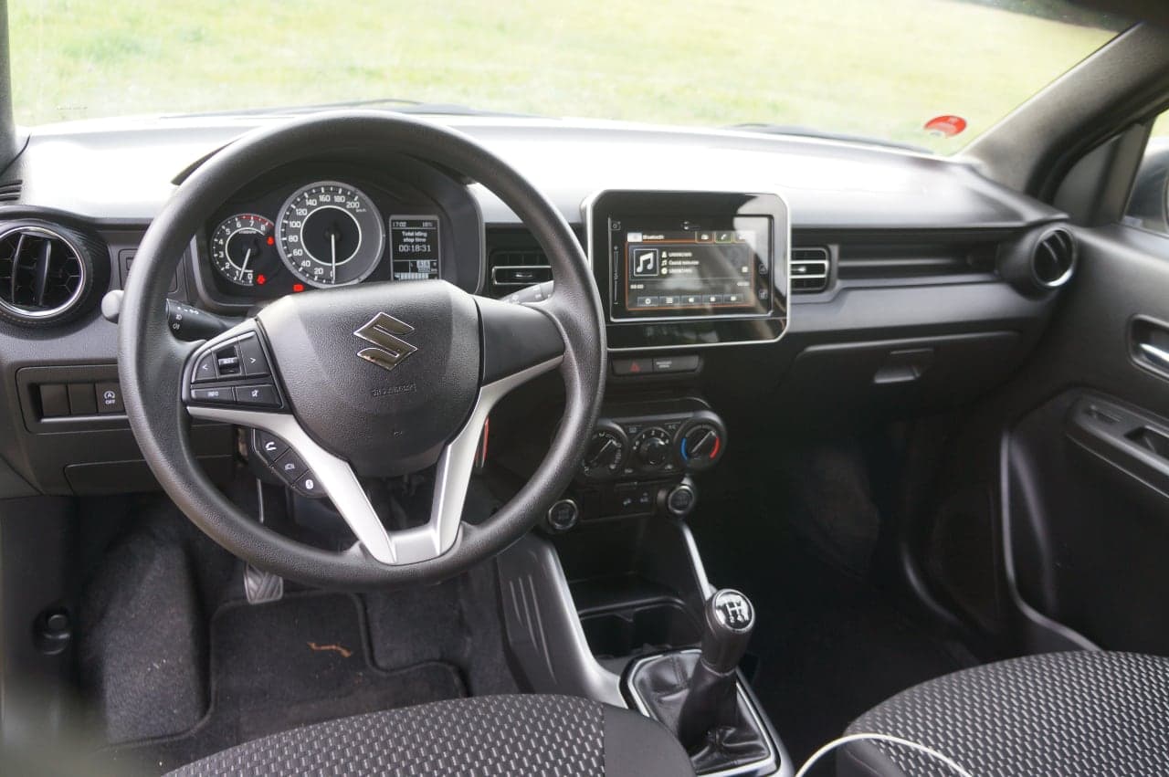 Suzuki Ignis (2020), mild-hybrid, interiér