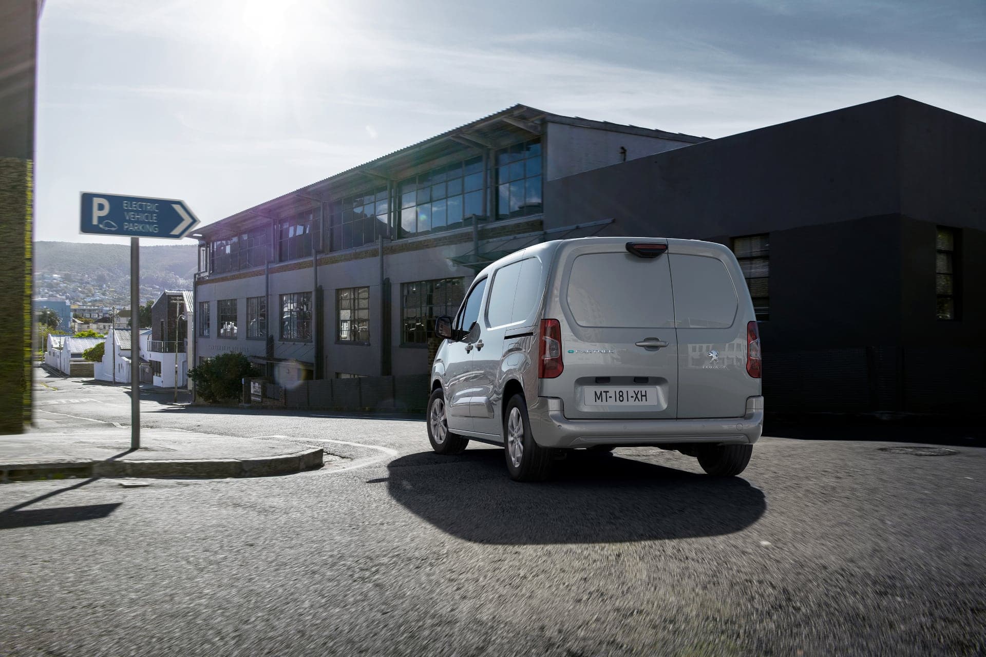 Peugeot e-Partner 2021, elektrická dodávka