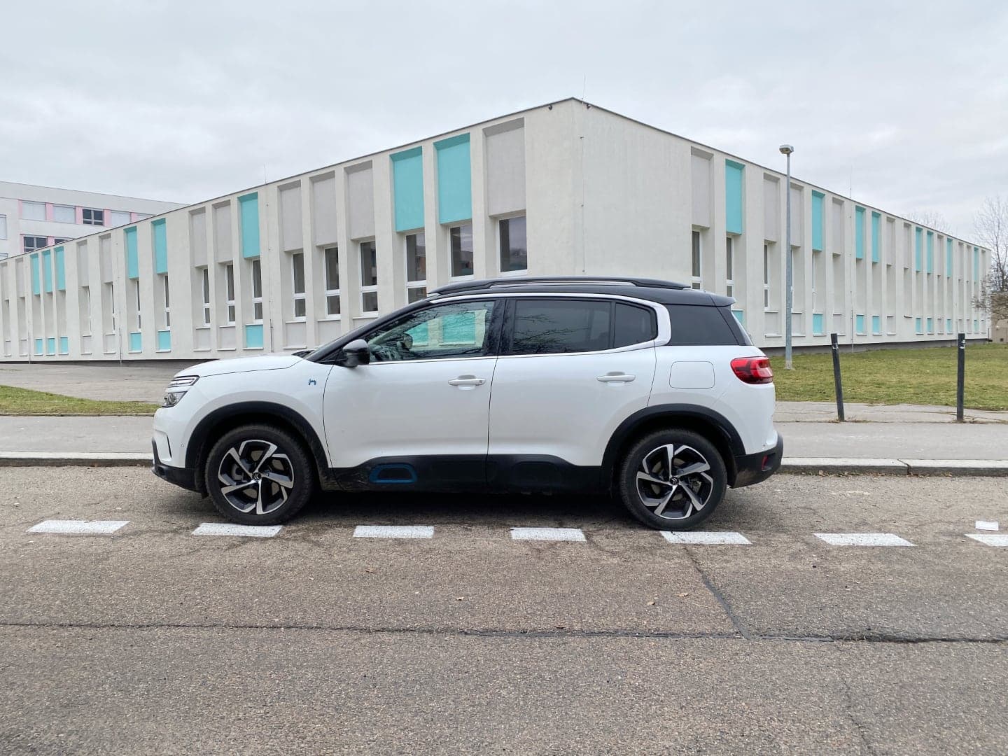 Otestovali jsme elektrický Citroen C5 Aircross