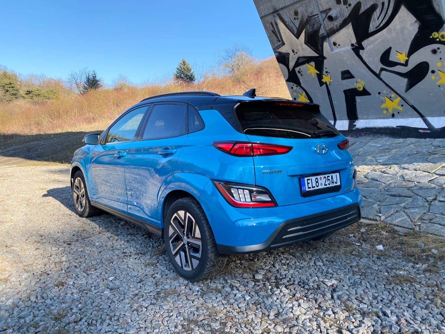Hyundai Kona Electric 2021, zezadu