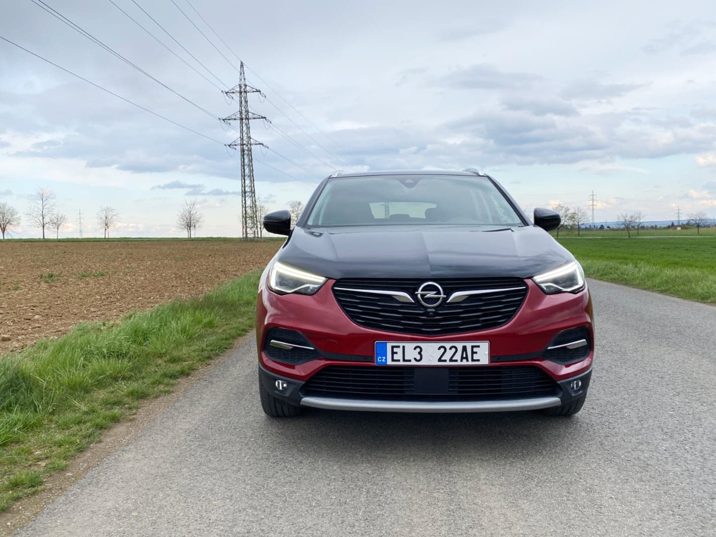 Opel Grandland X Plug-in hybrid, zepředu