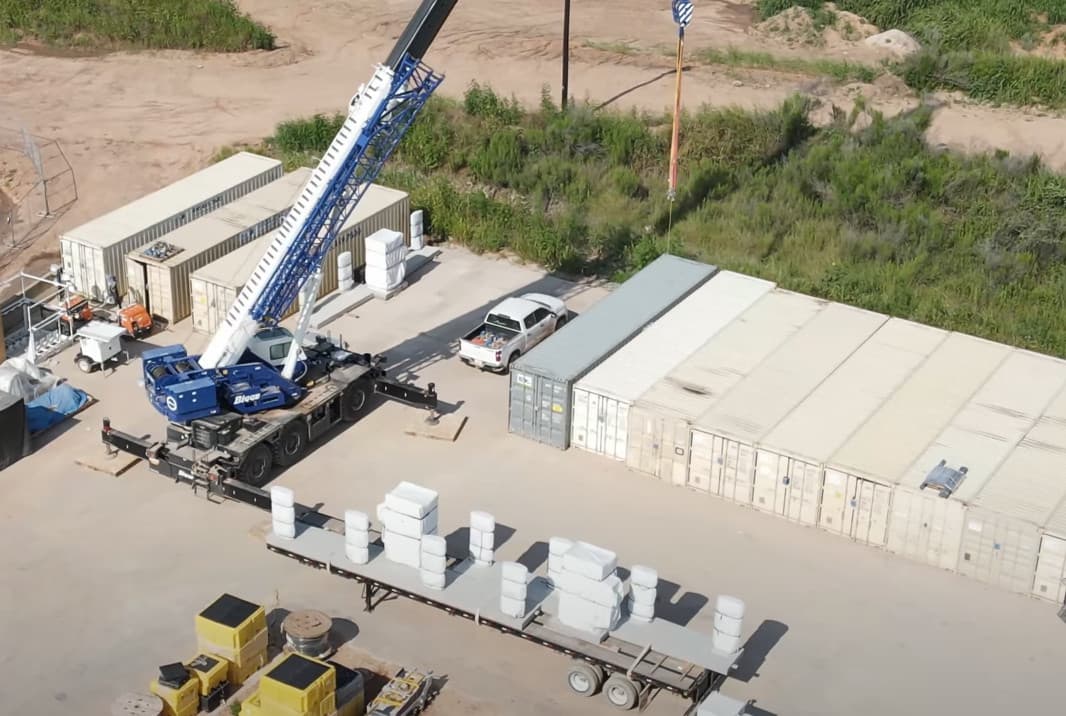 Tesla Gigafactory Texas, nabíječky Supercharger