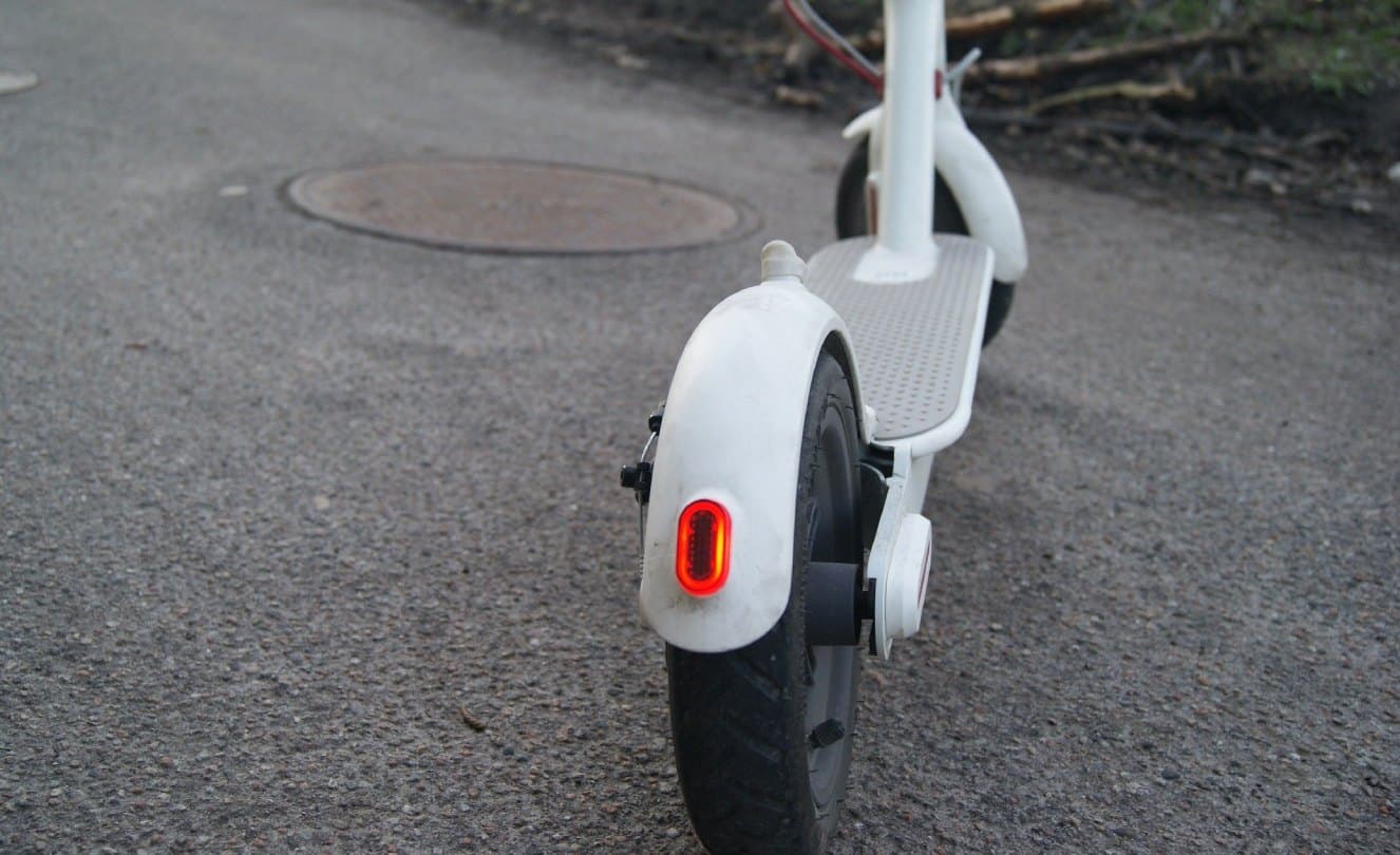 Některé elektrokoloběžky se umí "zamknout" samy