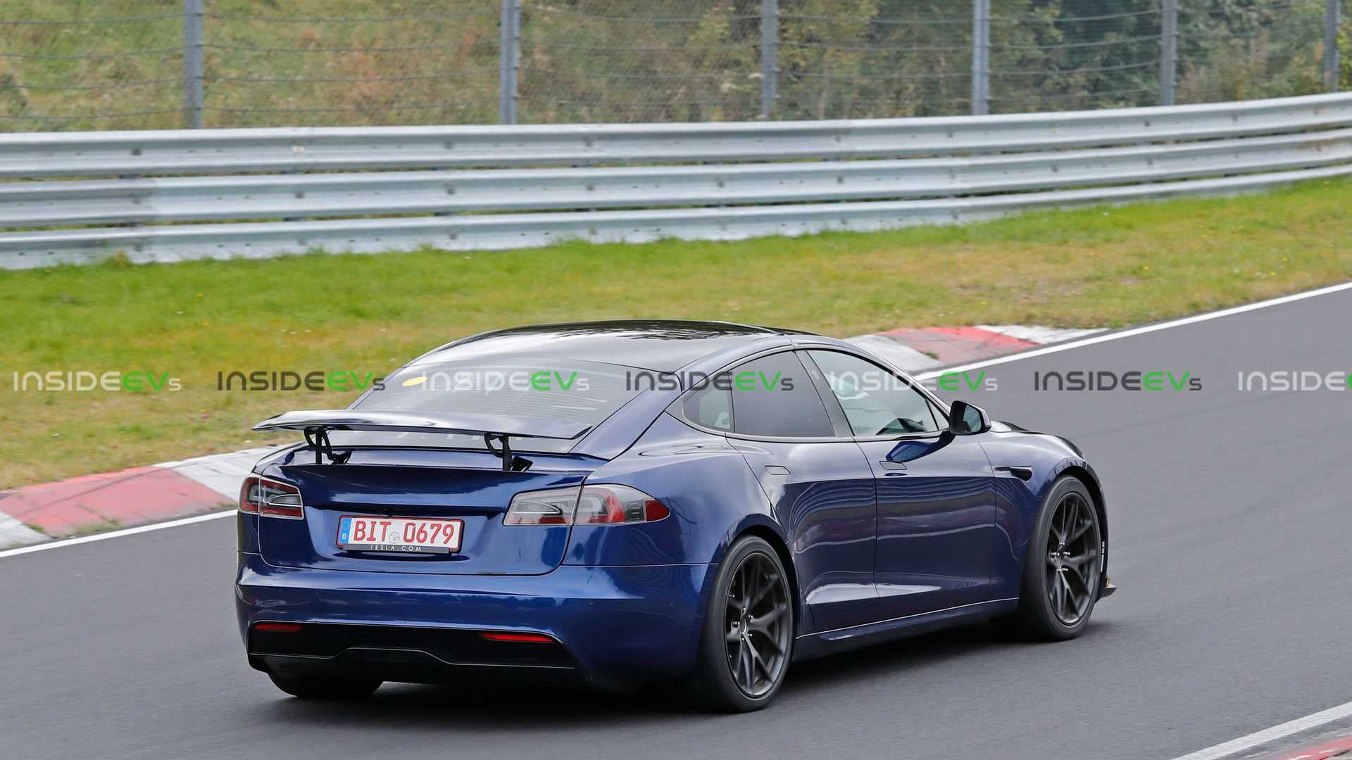 Nový prototyp Tesly Model S Plaid+