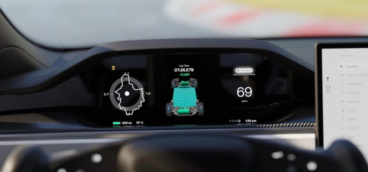 Uživatelské rozhraní nového Model S Plaid Track módu