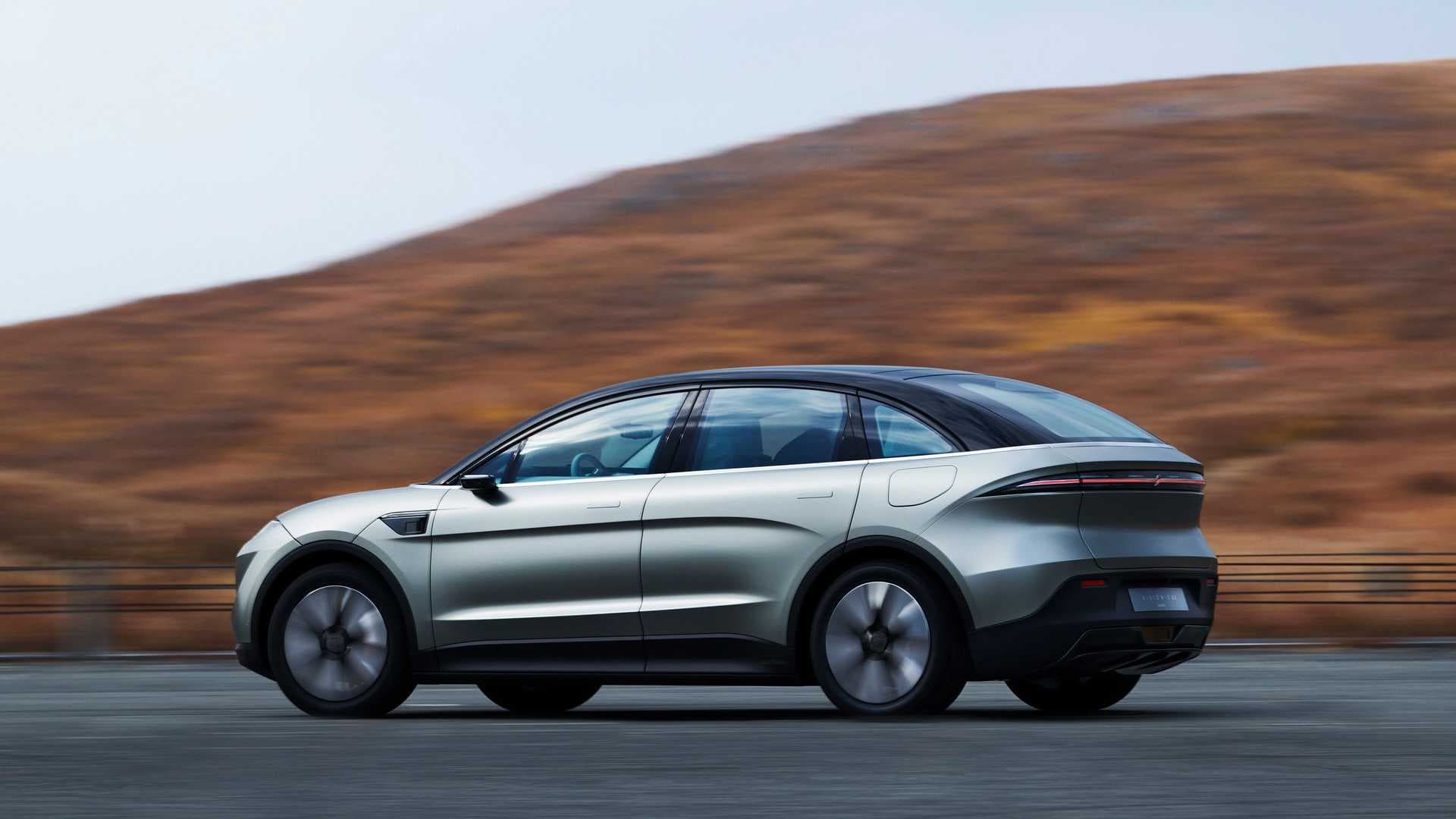 Nový koncept elektrického SUV Sony Vision-S 02