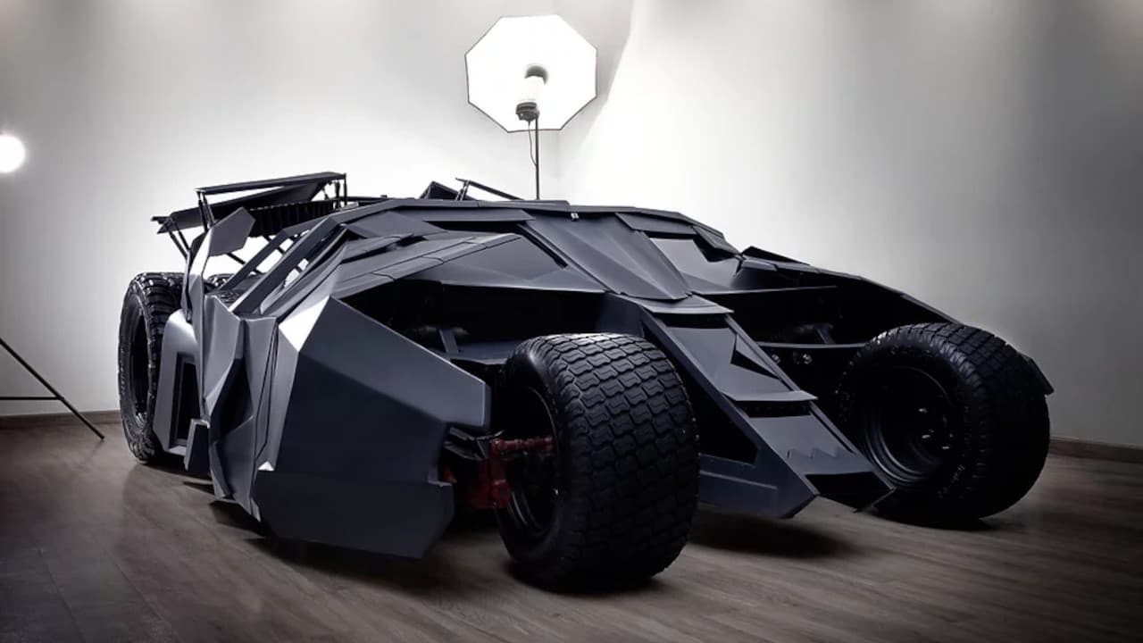 Elektrický batmobil na výstavě Van Daryl