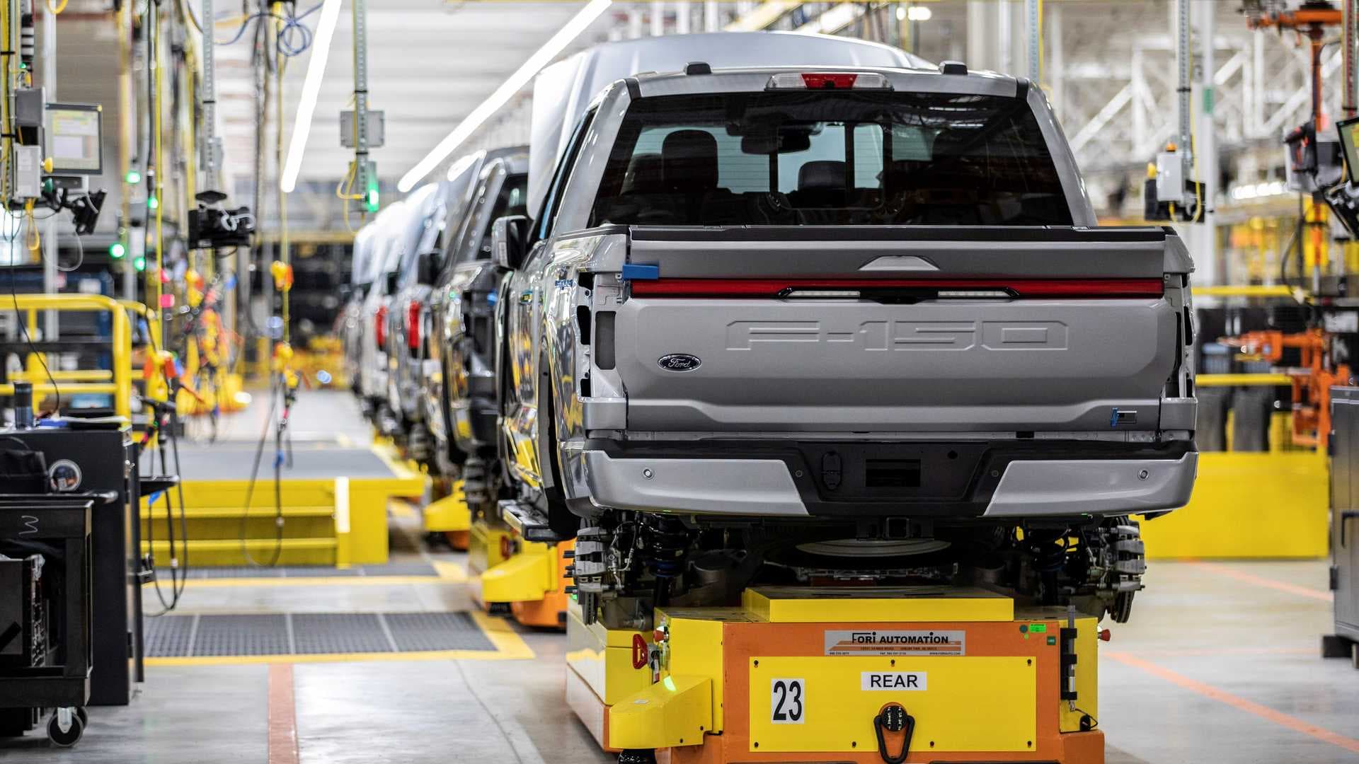 Výroba elektrického pickupu Ford F-150 Lightning