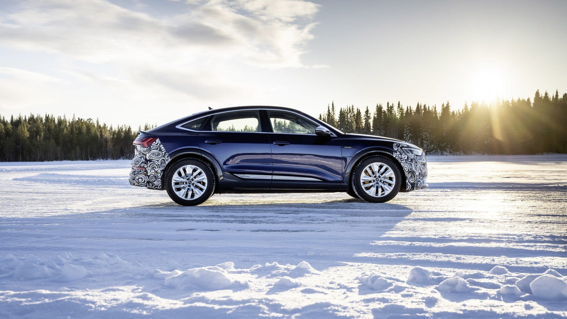 Audi e-tron Sportack facelift 2022 kamufláž