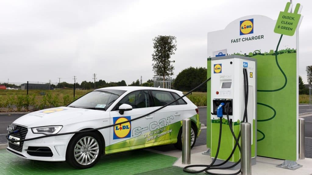 EV nabíjecí stanice Lidl