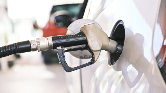 Tankování na benzínkách se zpomalí. Plnou za 2 minuty už jedině za příplatek?