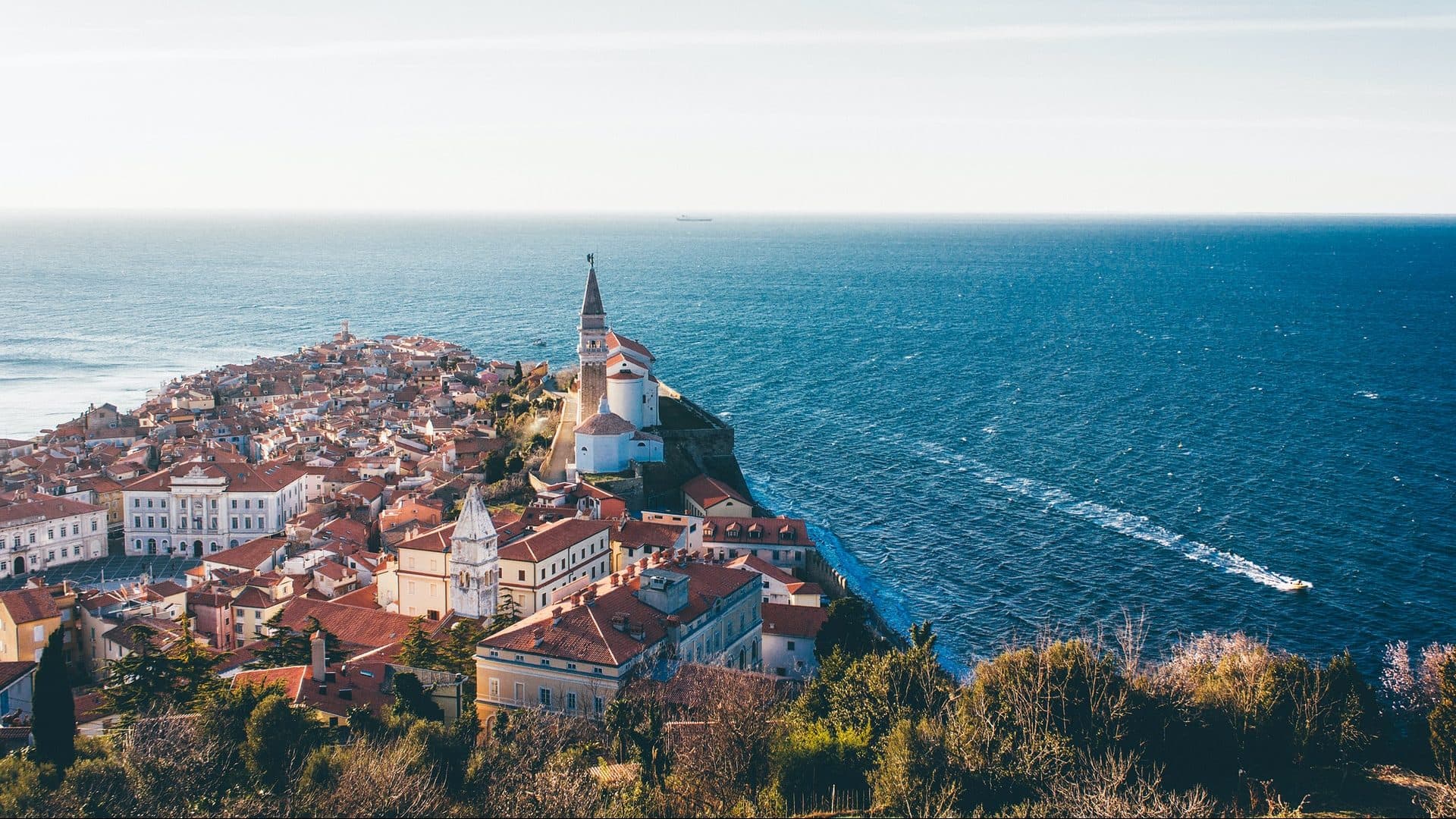 Slovinské město Piraň na pobřeží, kousek od hranic s Chorvatskem