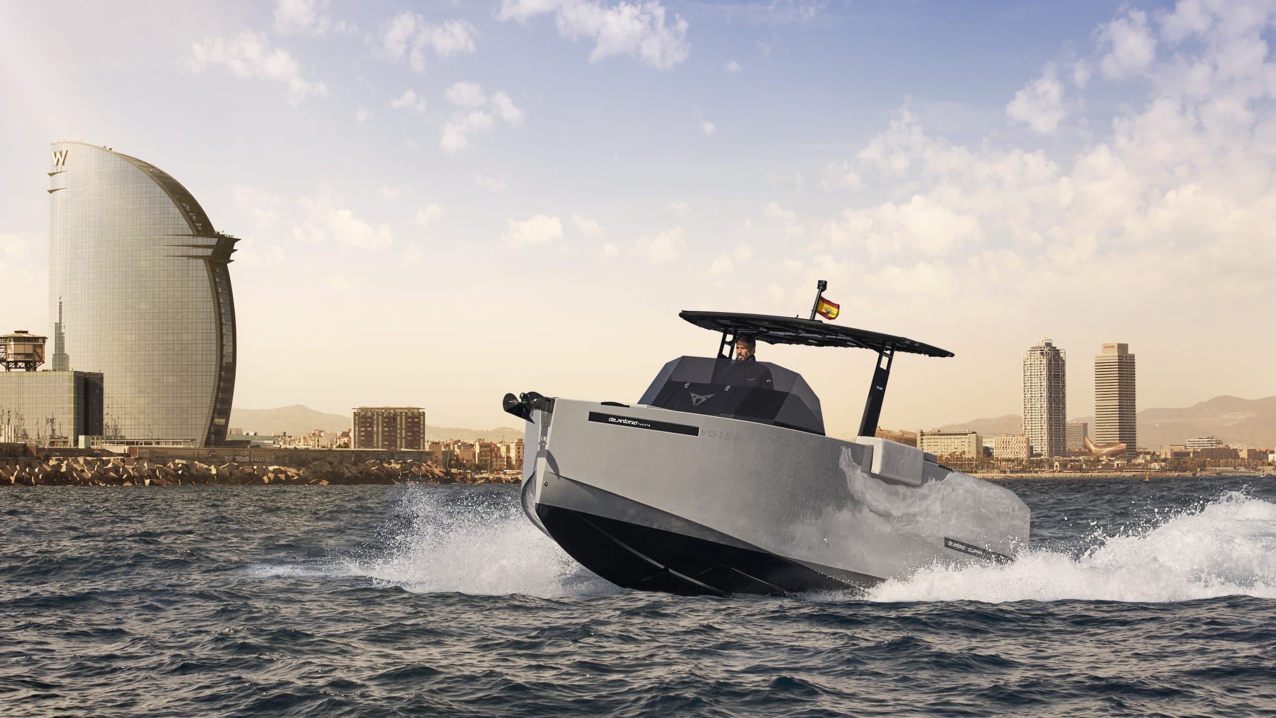 Hybridní jachta D28 Formentor e-HYBRID