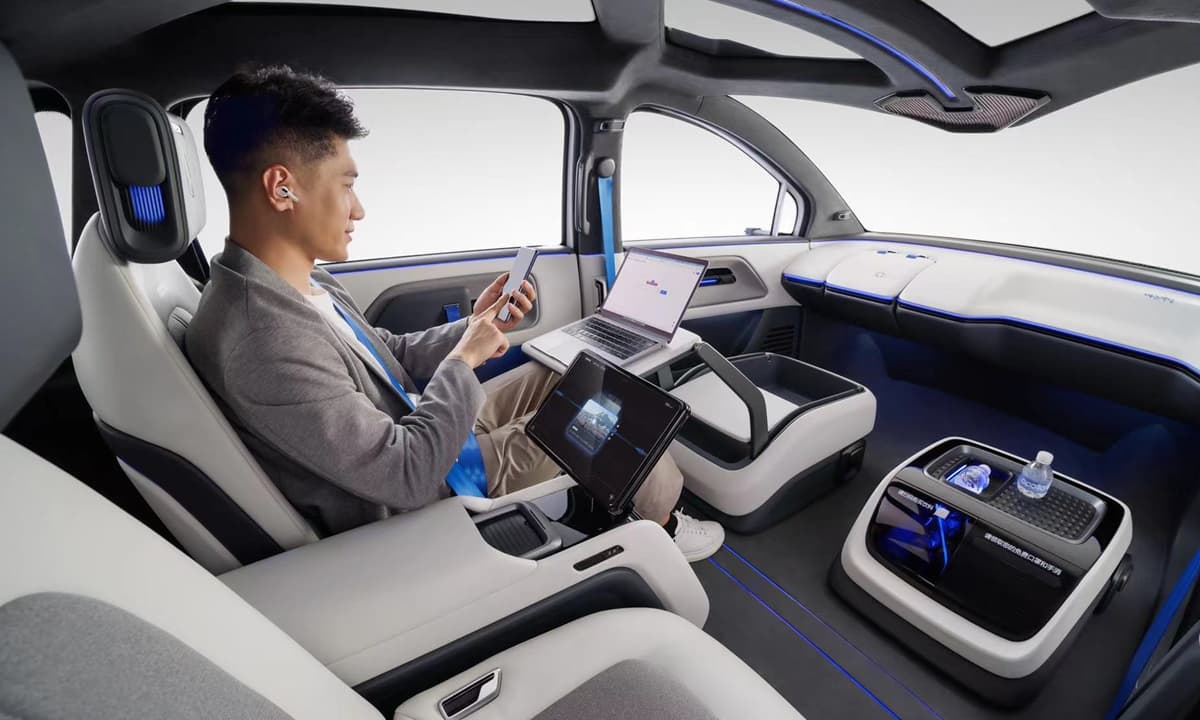 Plně autonomní Baidu Apollo RT6