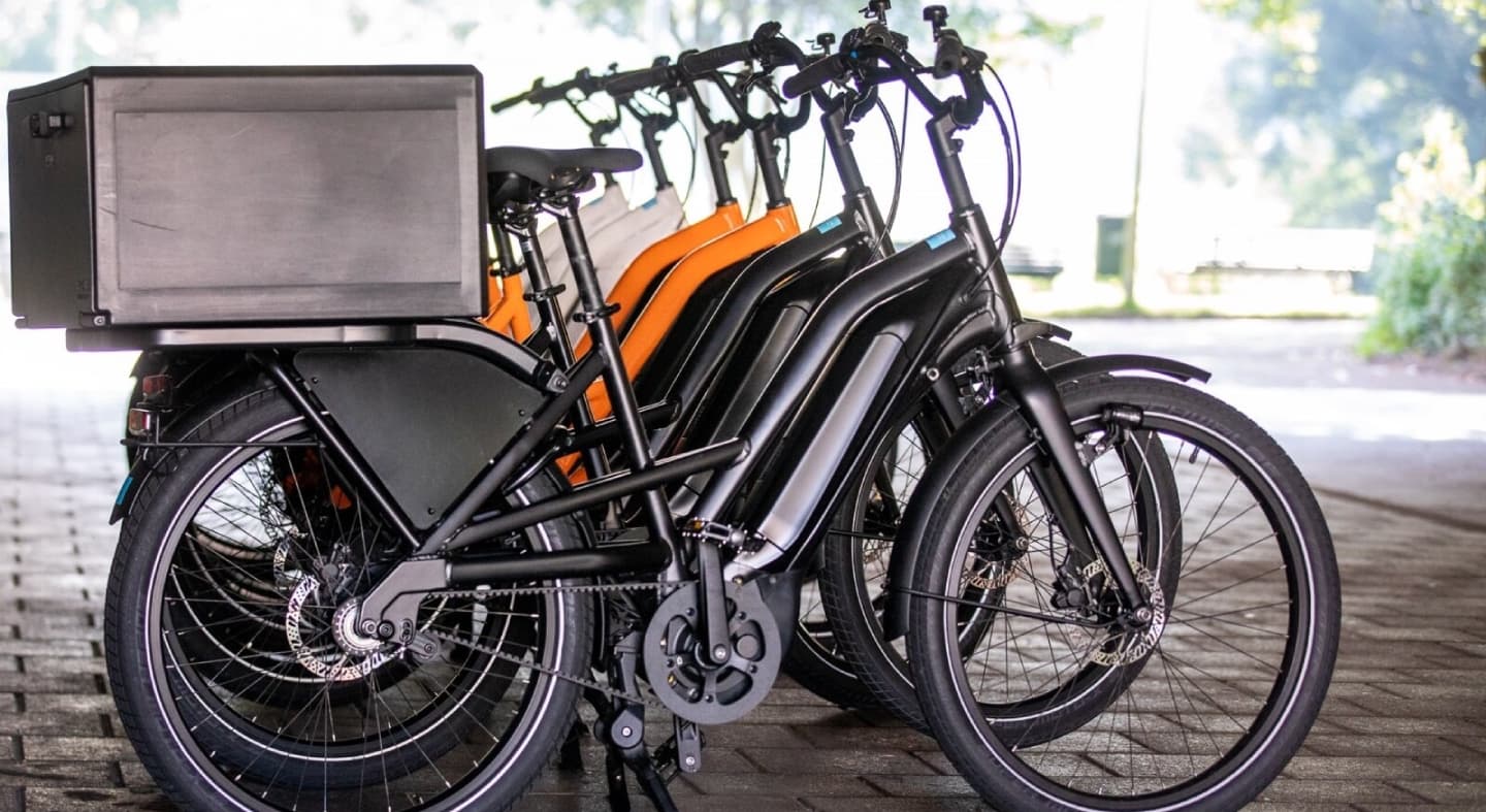 Víceúčelové elektrokolo Giant Deliver e+