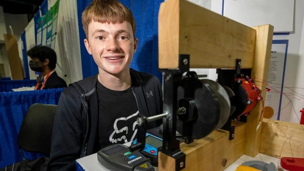 Robert Sansone, mladý vědec