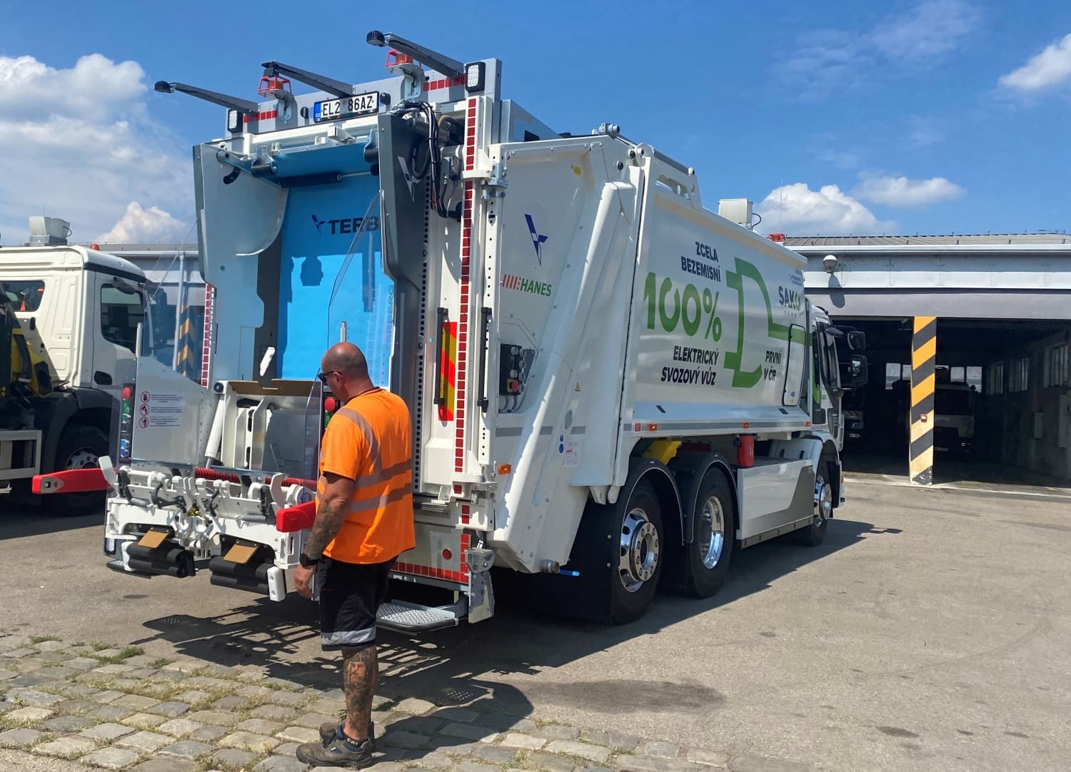 Svozový vůz Volvo FL Electric