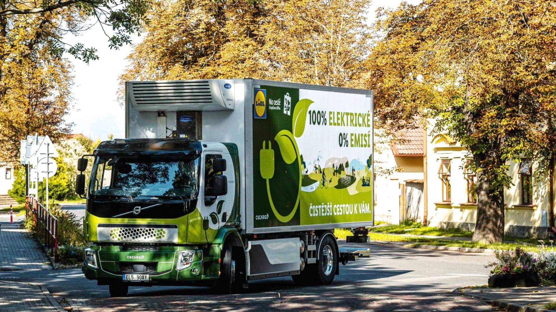 Volvo FE Electric nově jezdí ve službách Lidlu