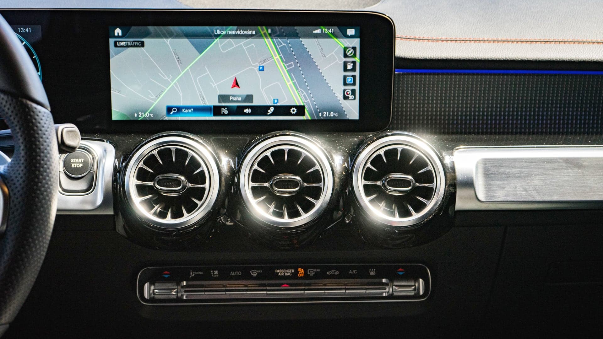 Mercedes-Benz EQB 300 4Matic test