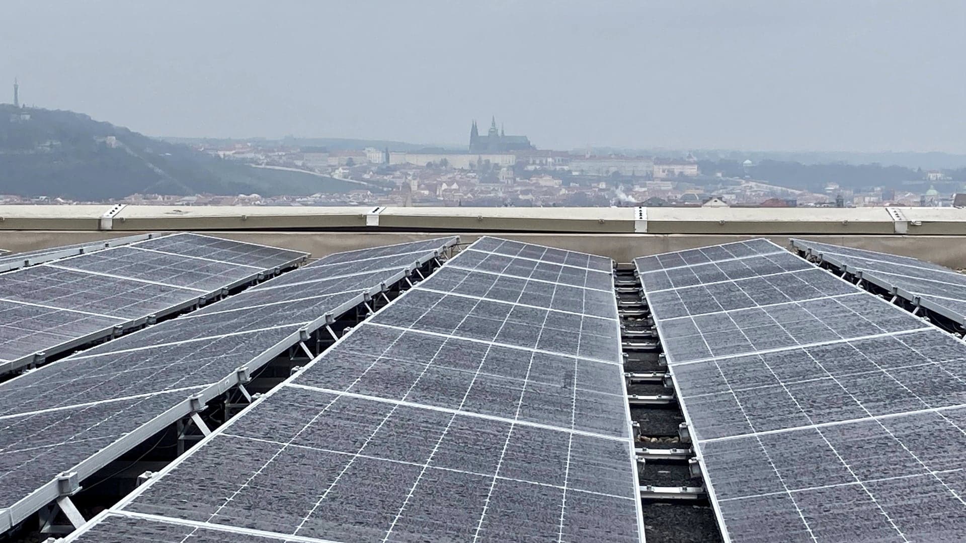 Fotovoltaická elektrárna na střeše Kongresového centra Praha