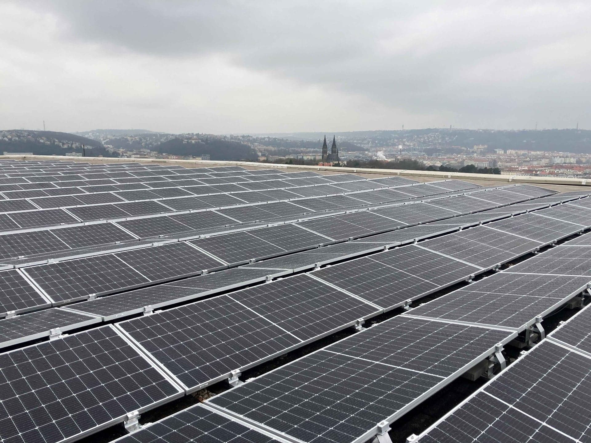 Fotovoltaická elektrárna na střeše Kongresového centra Praha