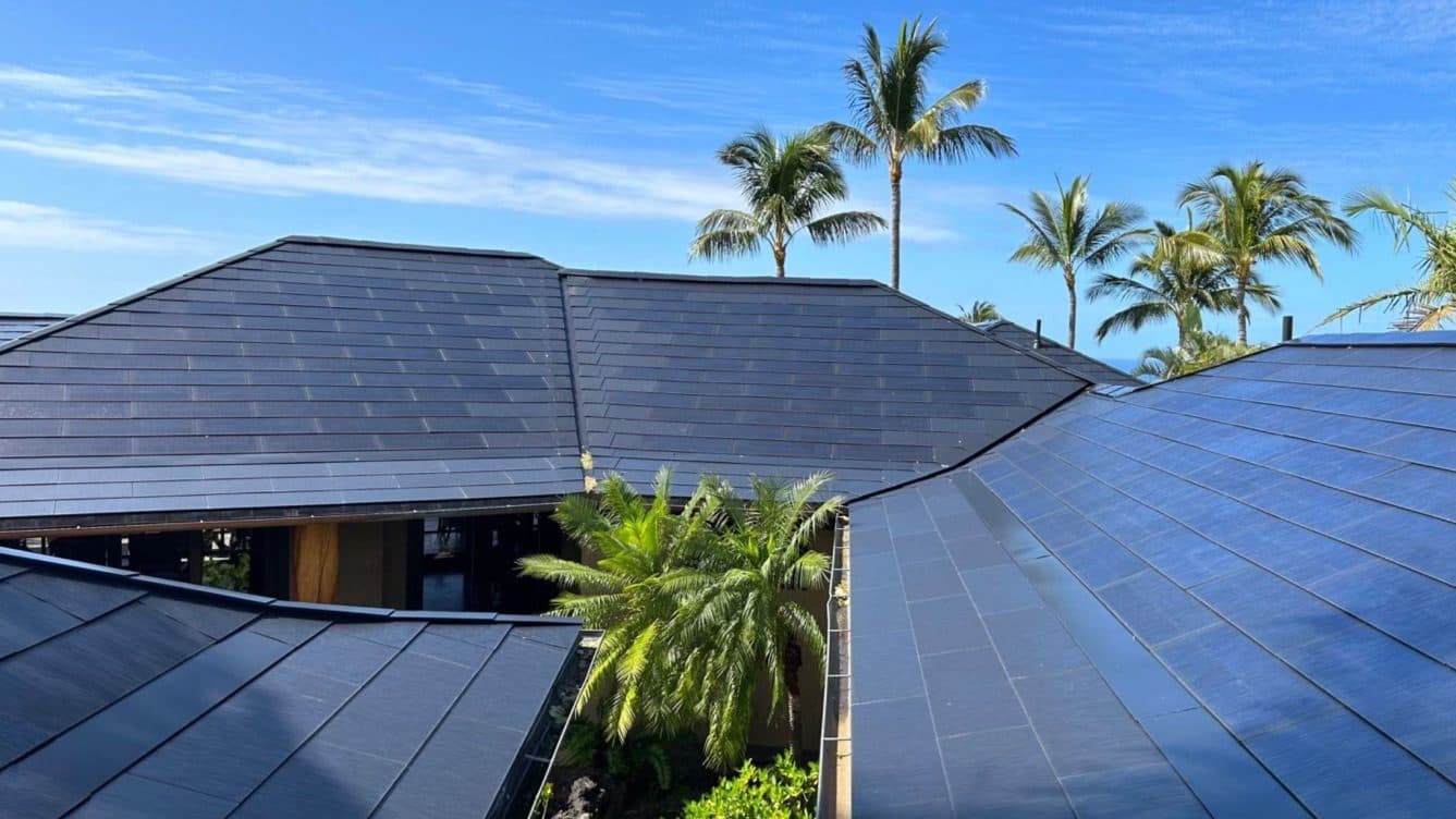 Solární střecha Tesla Solar Roof