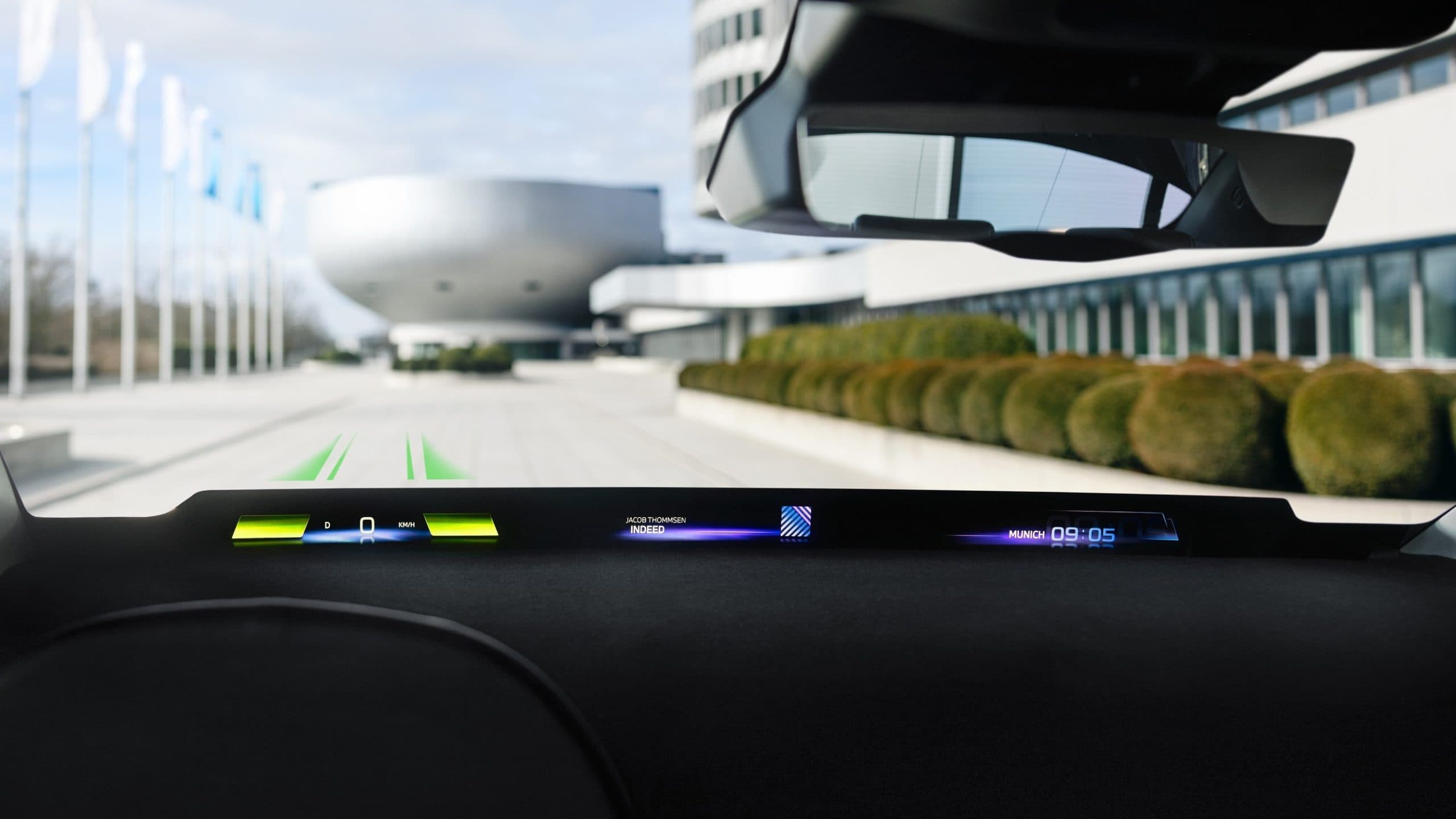 BMW Panoramic Vision Head-up displej