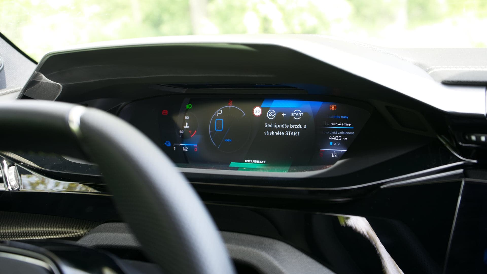 Peugeot 408 GT Plug-in hybrid 225 test