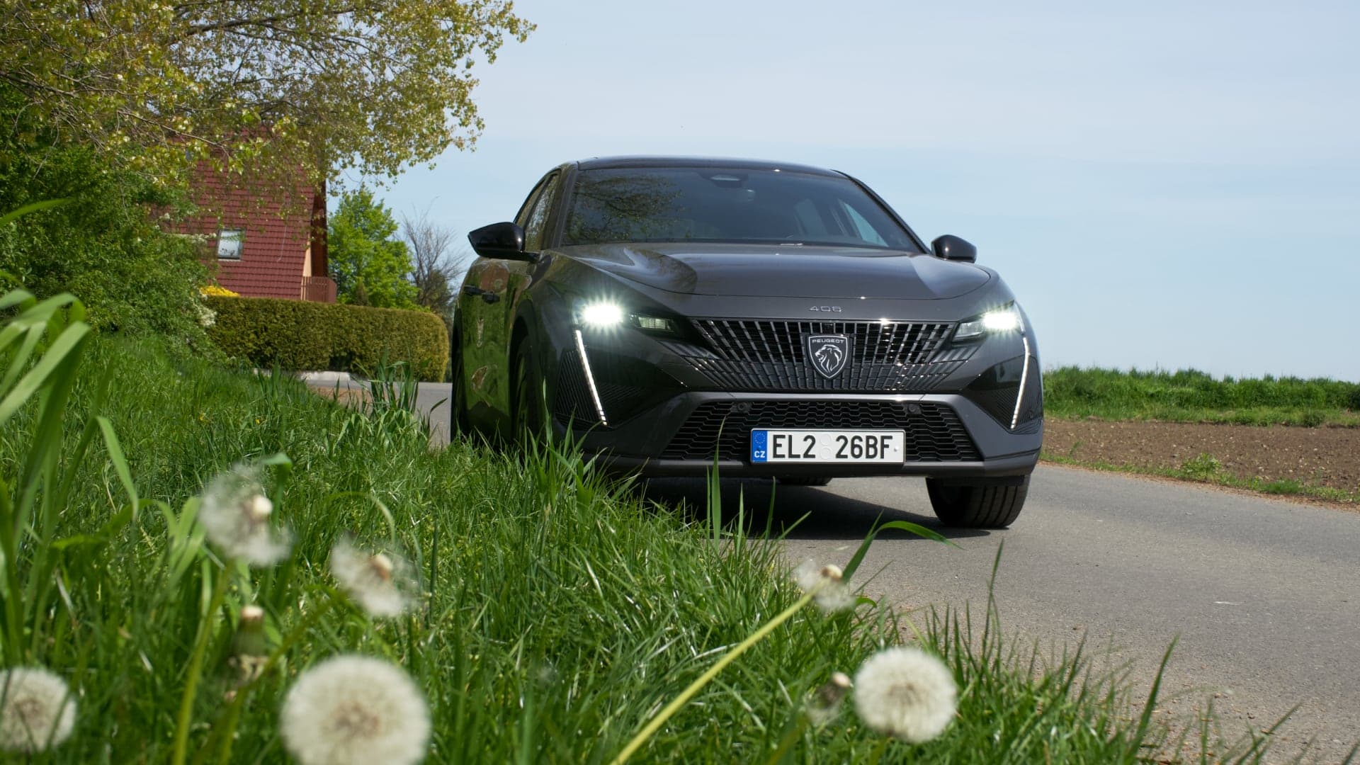 Peugeot 408 GT Plug-in hybrid 225 test