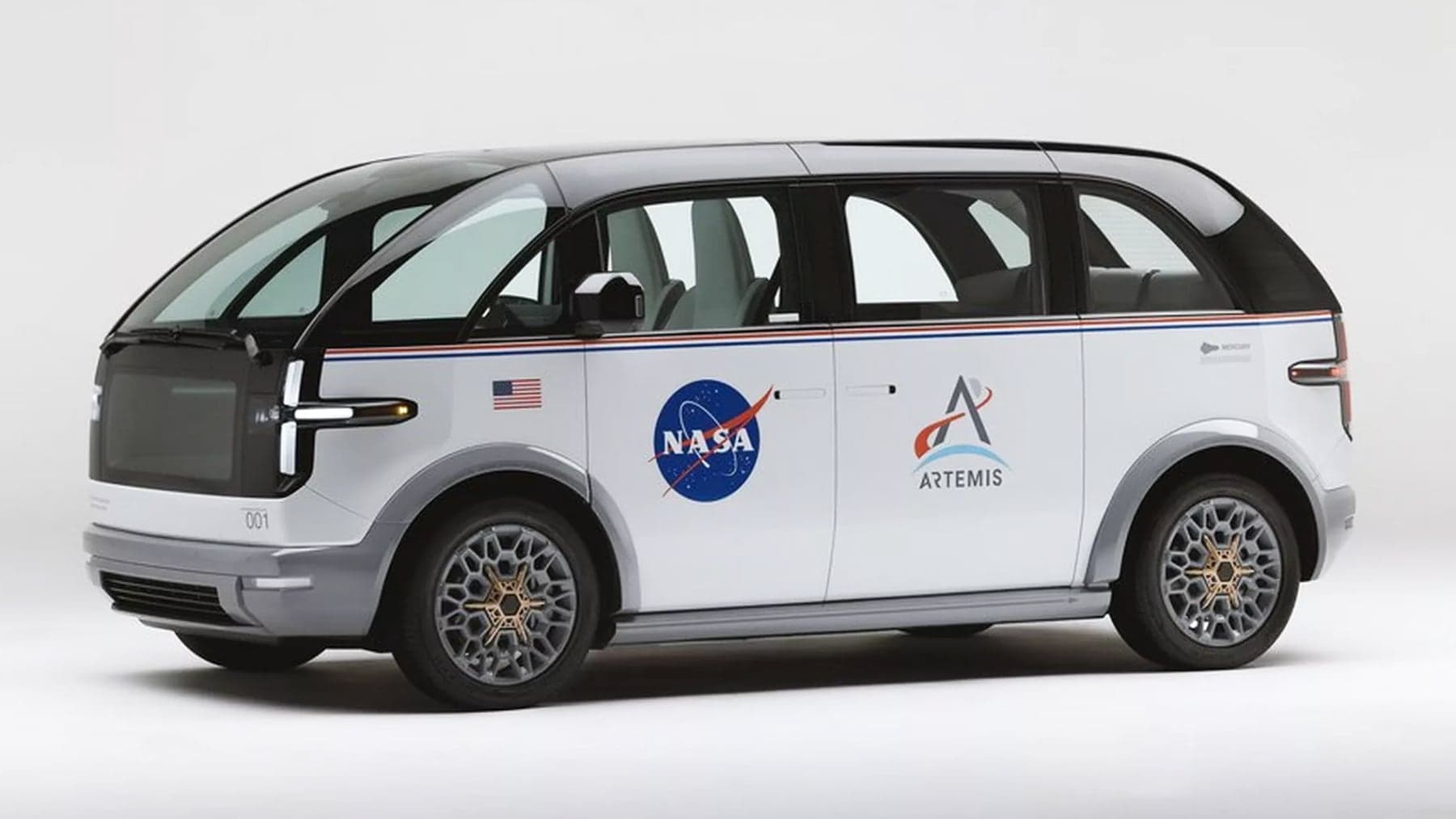 Canoo elektromobil CTV 2023 pro NASA