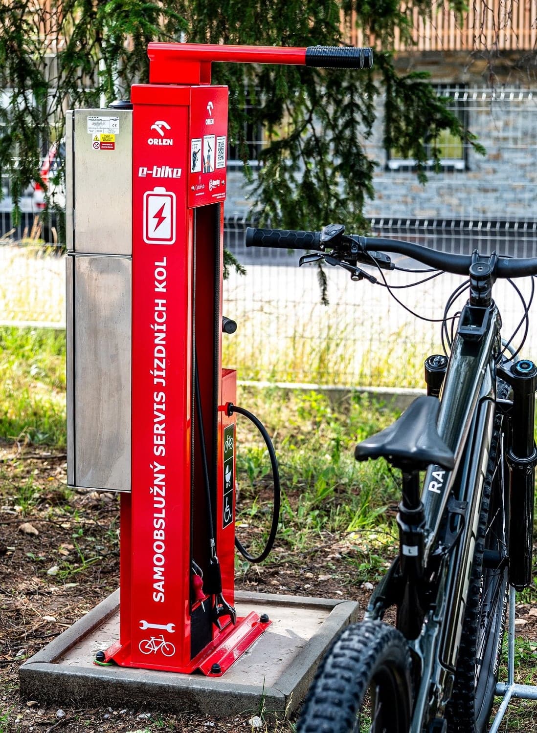 Orlen Benzina nabíjecí stanice pro elektrokola