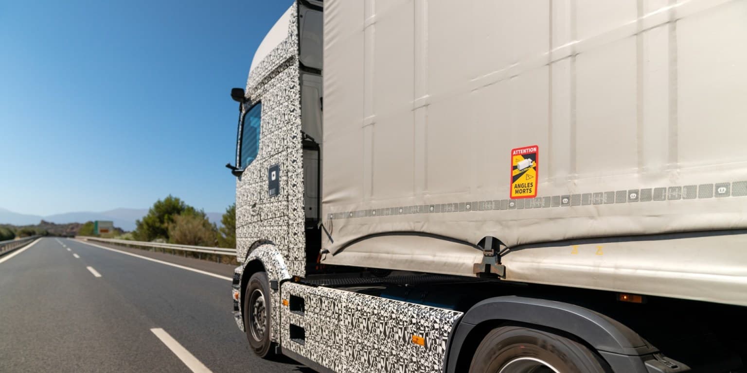 Elektrický kamion Mercedes-Benz eActros 600