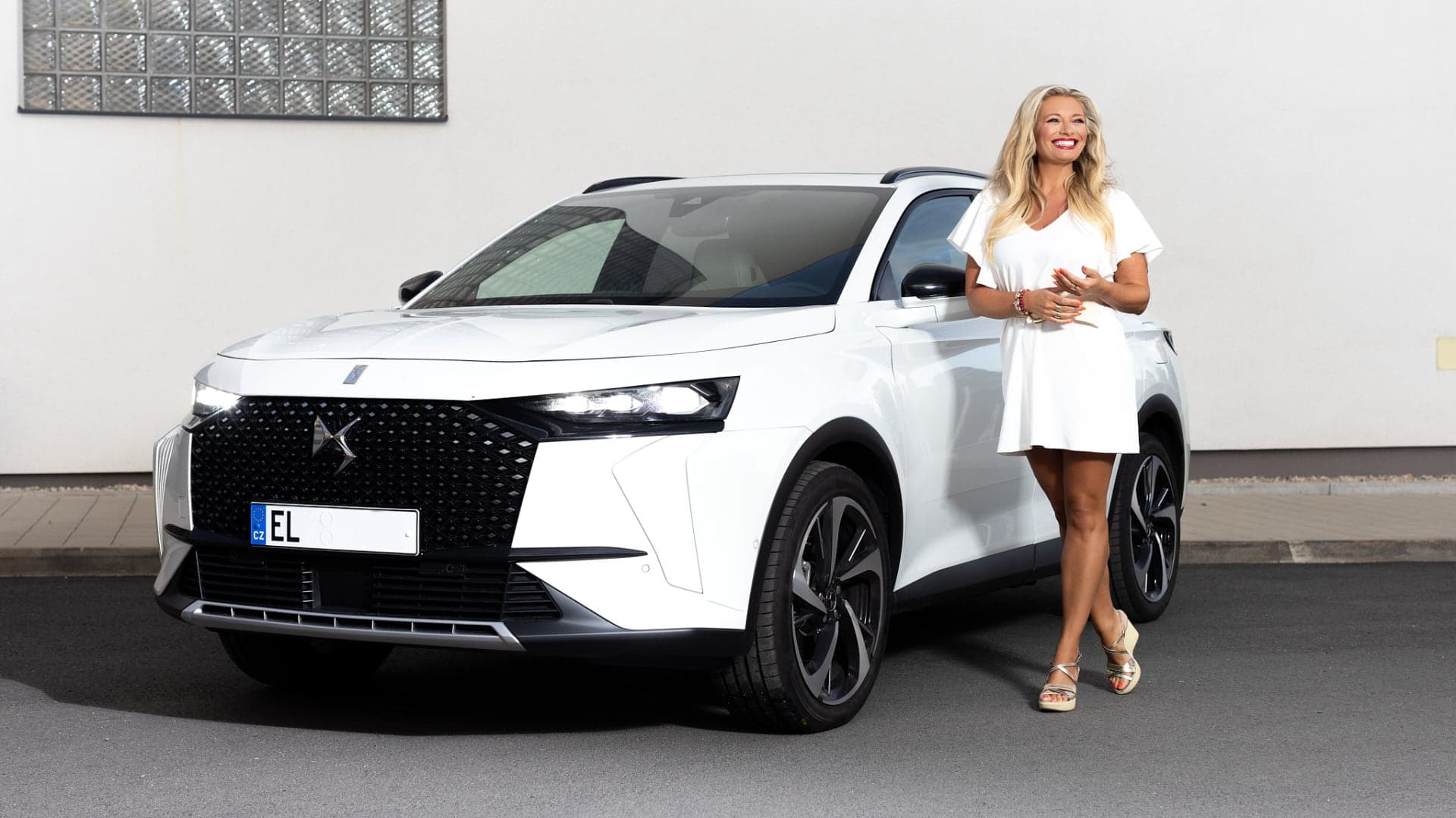 Lucid Borhyová jezdí s novou DS 7 E-Tense (2023)