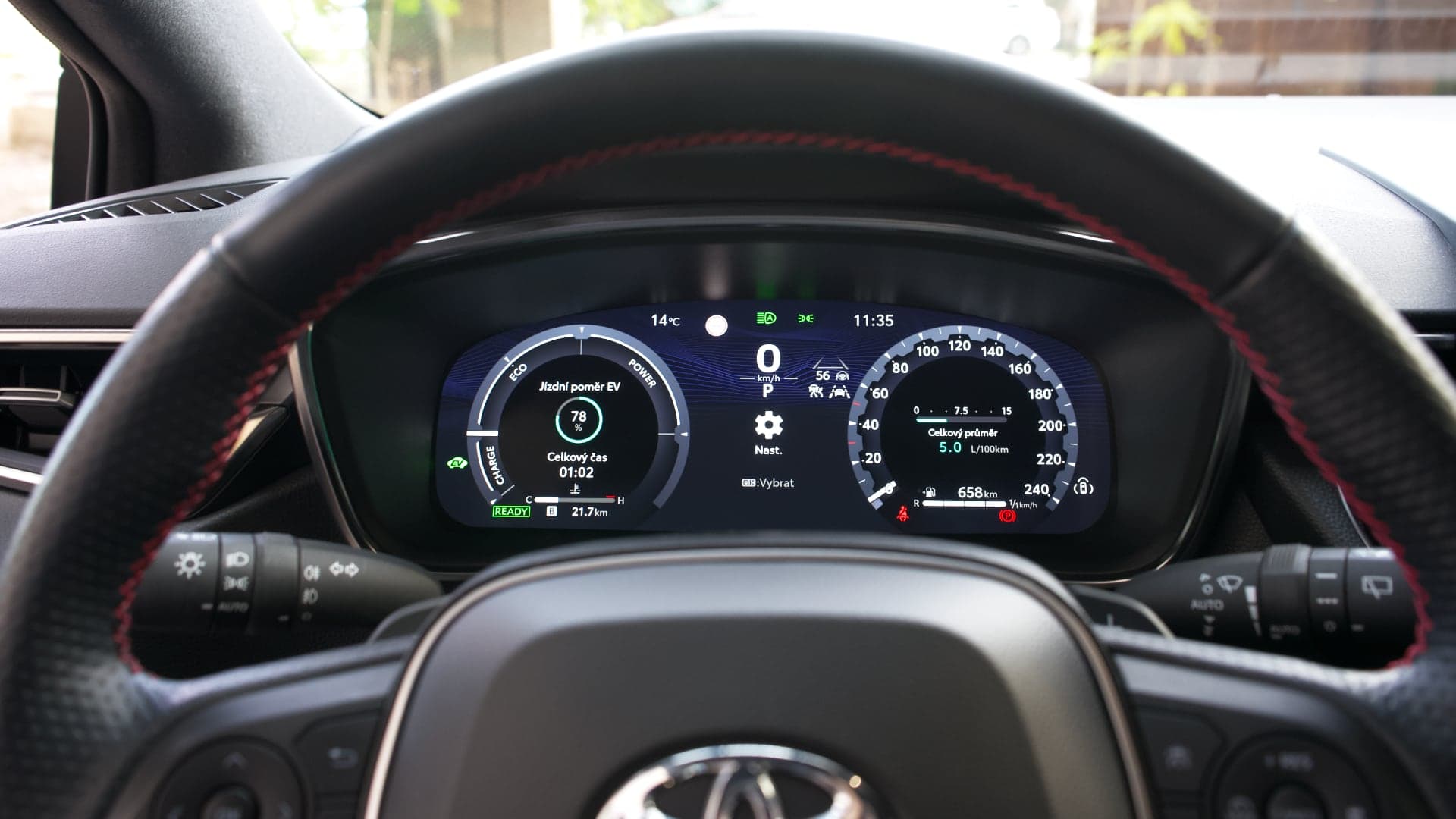 Toyota Corolla Hybrid 2023 test