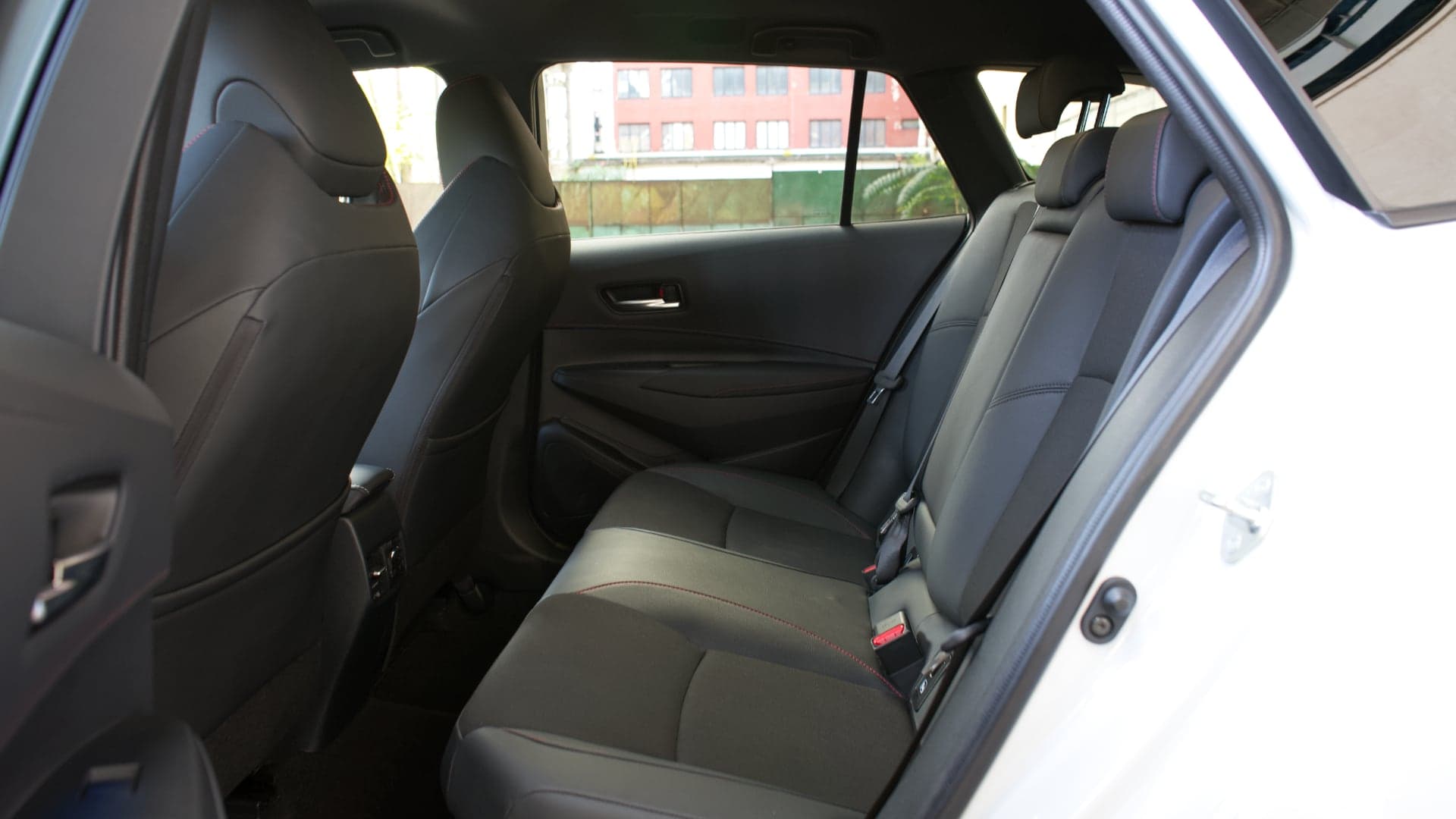 Toyota Corolla Hybrid 2023 test