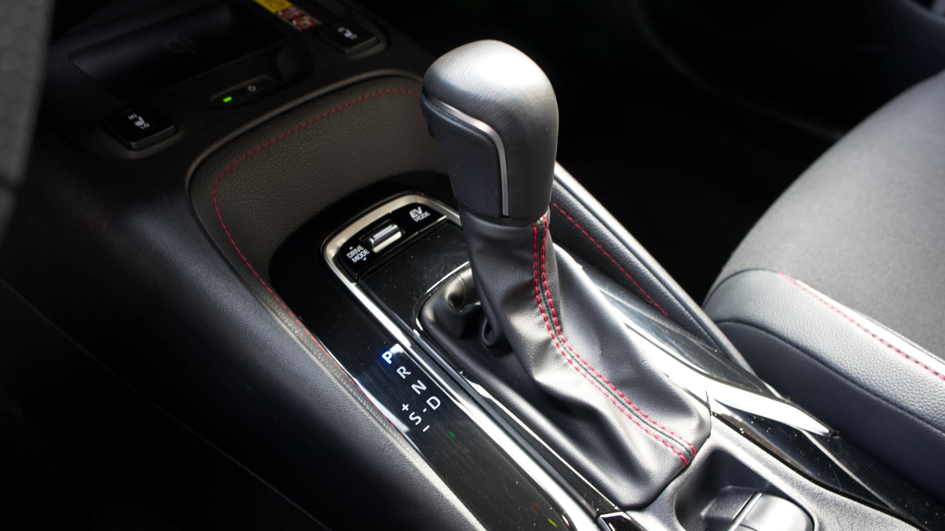 Toyota Corolla Hybrid 2023 test