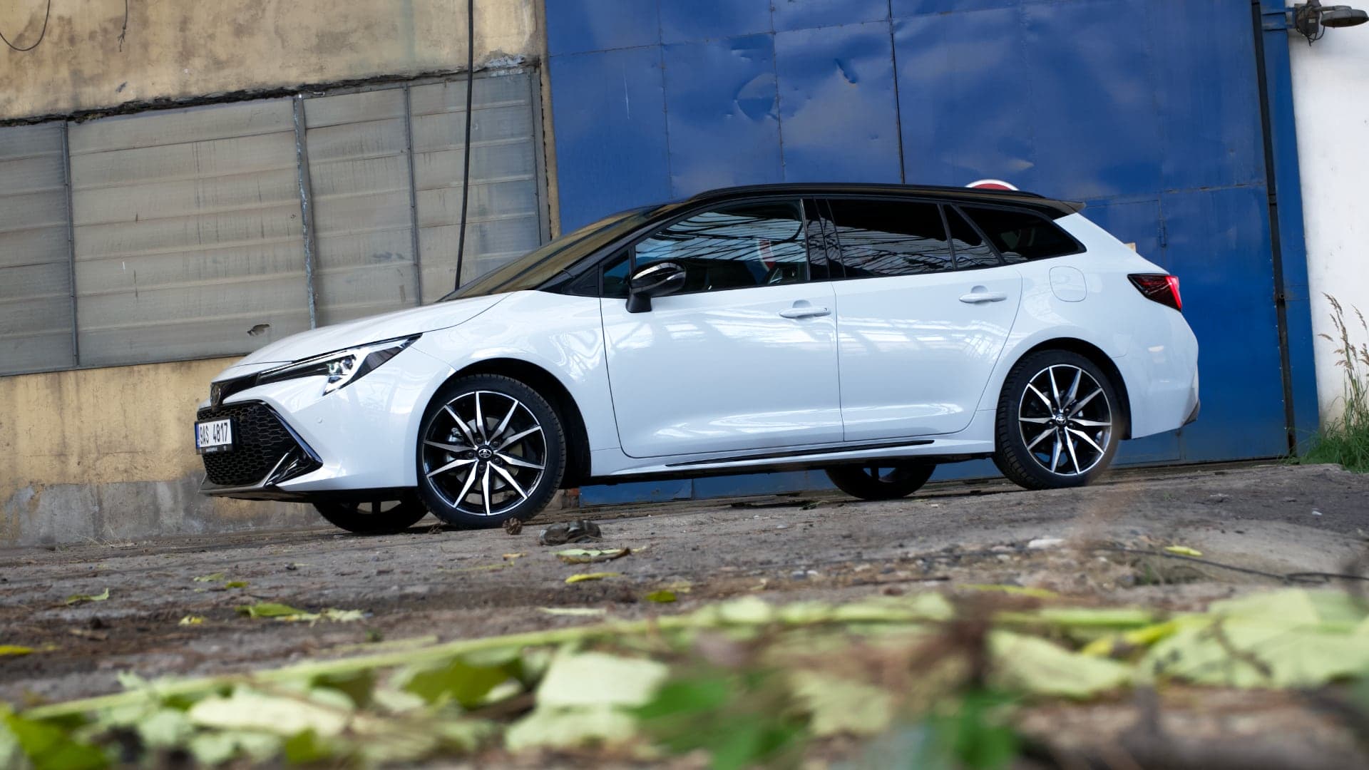 Toyota Corolla Hybrid 2023 test