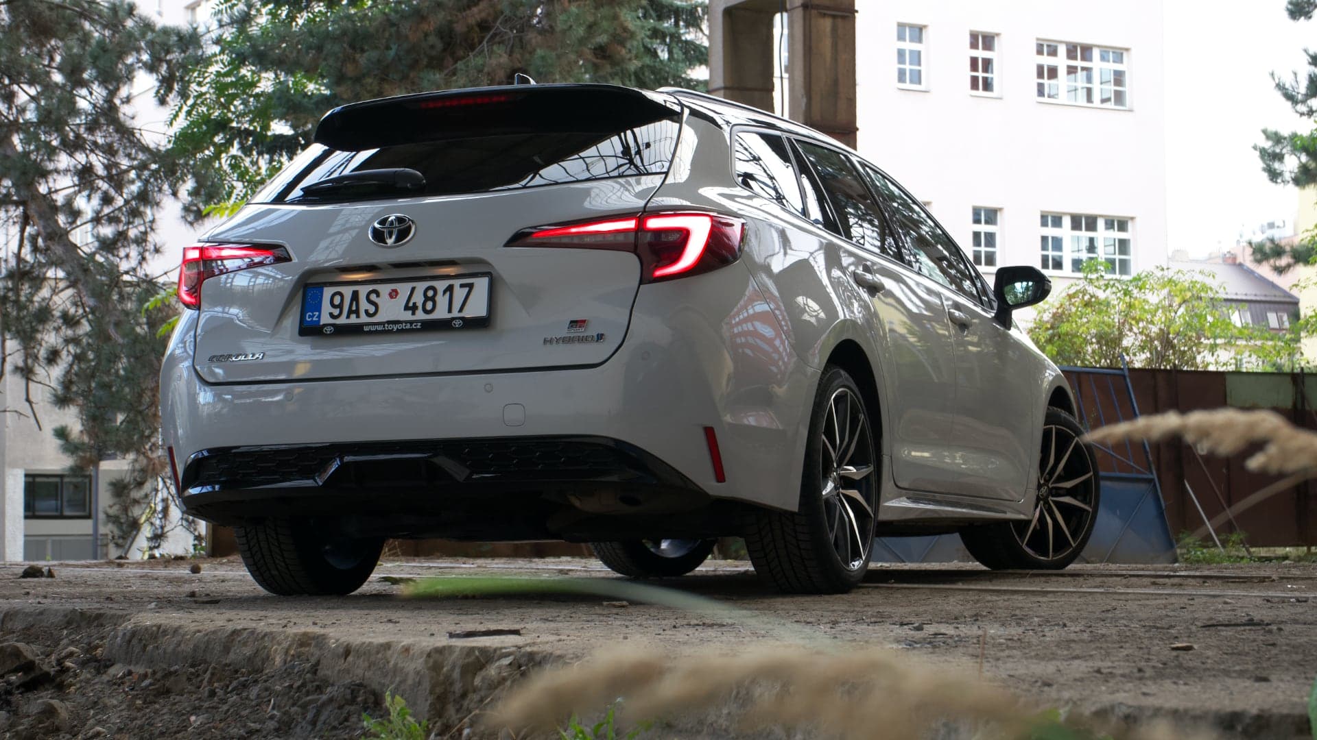 Toyota Corolla Hybrid 2023 test