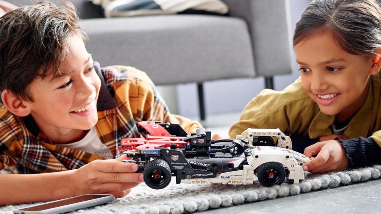 Lego Technic monopost Formule E Porsche 99X